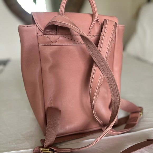 Matt & Nat Backpack - Picture 3 of 7